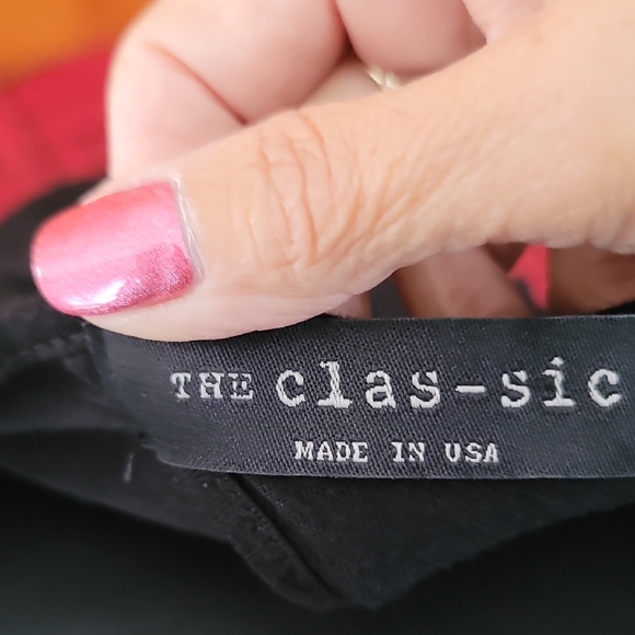 The Classic Black Tee with Silver Sequin Heart - Picture 2 of 9